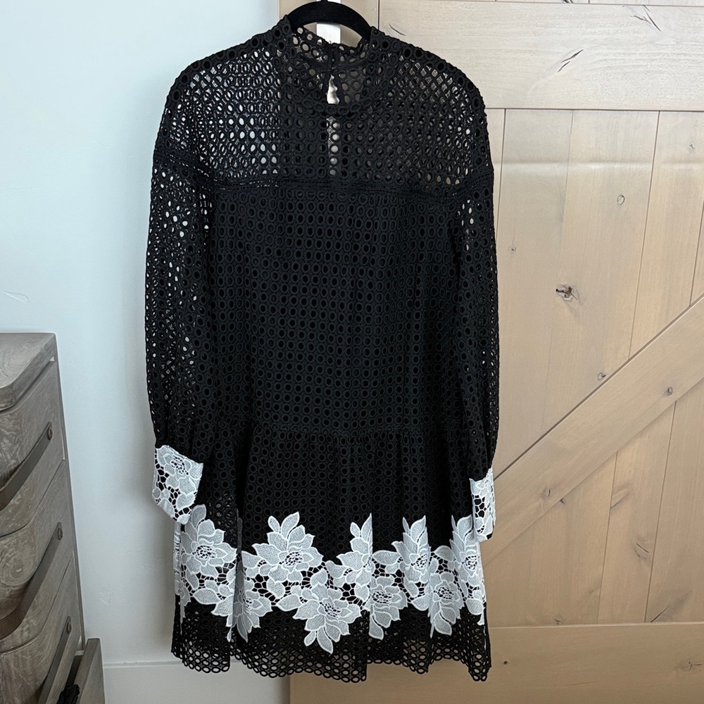 NWT Marchesa Black Dress with White Floral Lace size 8